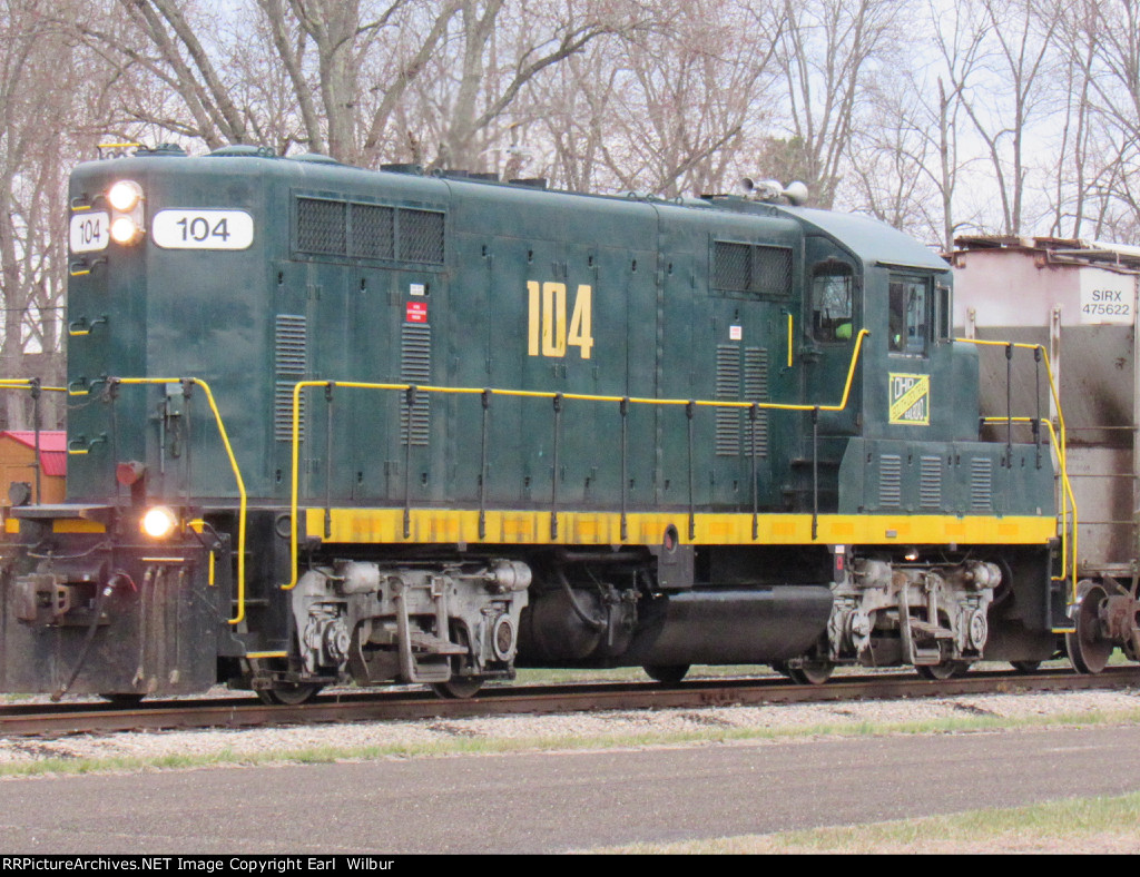 Ohio South Central Railroad (OSCR) 104